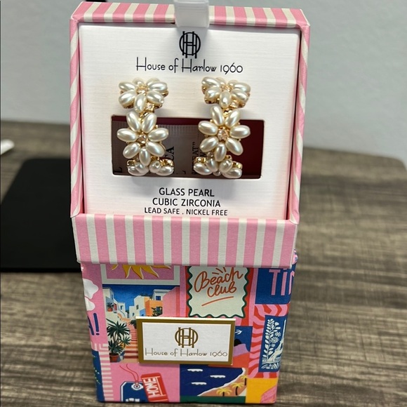 House of Harlow 1960 Jewelry - House of Harlow 1960 | Floral Earrings